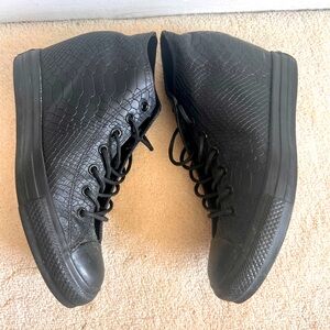 RARE Converse Chuck Taylor All Star Lux Snakeskin Sz 10 Black Bootie Wedges